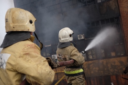 Спасатели в Иванове пытаются найти пропавших при тушении пожара коллег