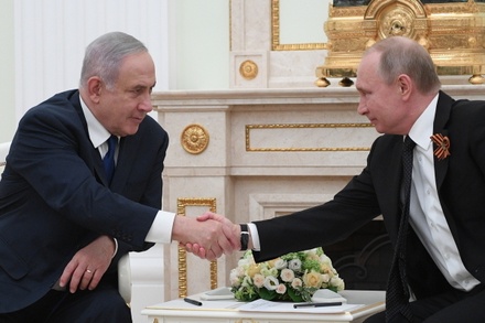 Премьер-министр Израиля встретится с Путиным и сходит на футбол