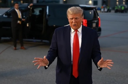 Политолог МГУ: для Трампа важно, чтобы Вашингтон и Киев не выглядели побеждёнными