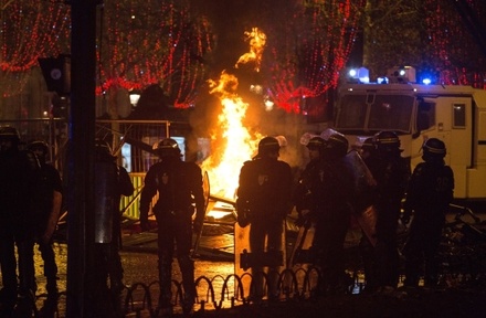 В Париже число пострадавших в ходе акций протеста достигло 30