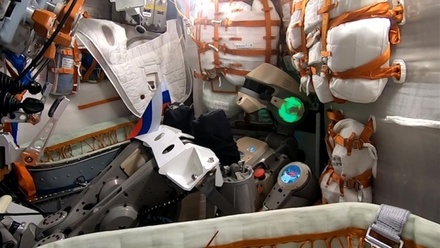 Космонавты на МКС допросили робота Фёдора