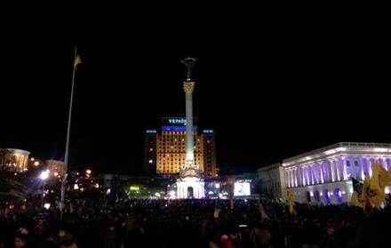 В центре Киева проходит народное вече