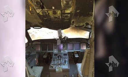 В сети появились фотографии из салона сгоревшего самолёта в Шереметьеве