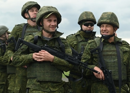 Военный эксперт объяснил цель военной группировки Минска и Москвы
