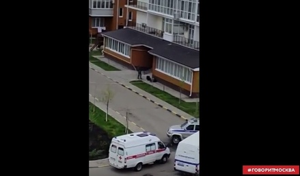 Очевидцы: в Краснодаре на территории жилого комплекса нашли взрывное устройство