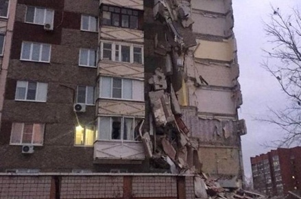 Жильцы частично обрушившегося дома в Ижевске начали возвращаться в квартиры