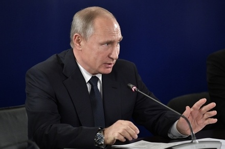 Путин пообещал выделять 1 млрд рублей в год на поддержку талантливой молодёжи