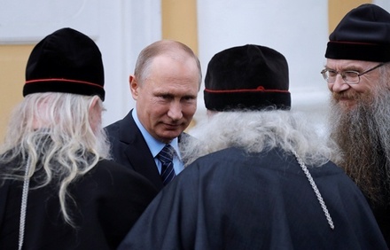 Владимир Путин посетил старообрядческий Рогожский духовный центр в Москве
