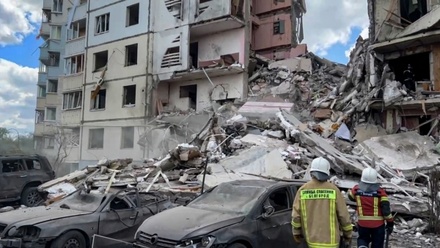 МЧС возобновило поисковые работы на месте обрушения жилого дома в Белгороде
