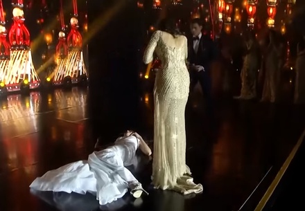 Победительница конкурса красоты Miss Grand International упала в обморок на сцене