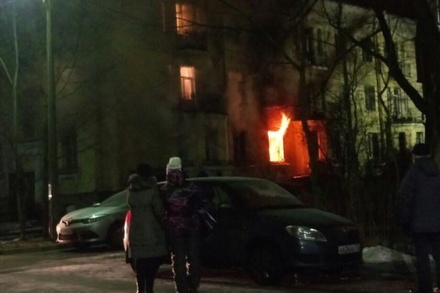 При пожаре в доме с коммунальными квартирами в Петербурге никто не пострадал