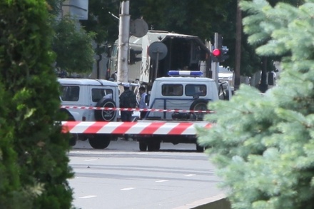 При взрыве в Махачкале пострадали 23 человека