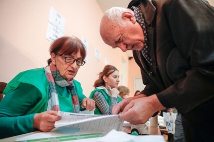 Экзитполы не выявили однозначного победителя на выборах президента Грузии