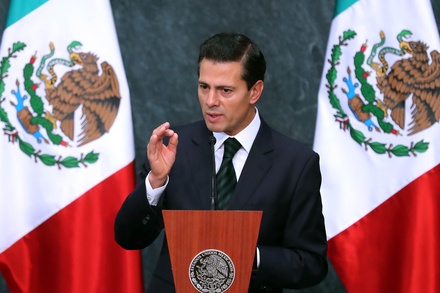Мексика никогда не будет платить за стену на границе с США, заявил президент страны