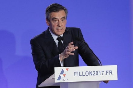 Франсуа Фийон заявил о продолжении президентской кампании