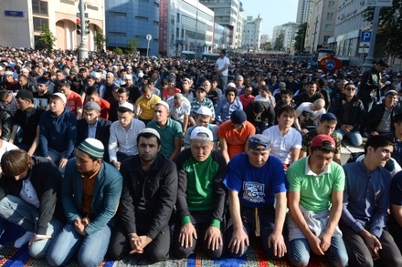 В Москве ограничат движение из-за праздника Курбан-байрам и открытия Соборной мечети