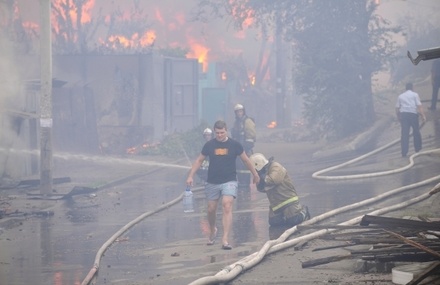 В результате пожара в Ростове-на-Дону повреждено 118 жилых домов