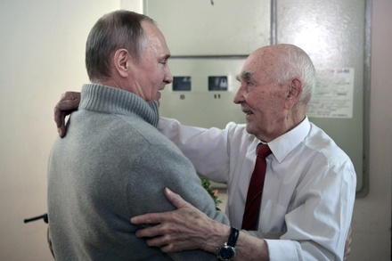 Владимир Путин навестил своего бывшего начальника по дрезденской резидентуре