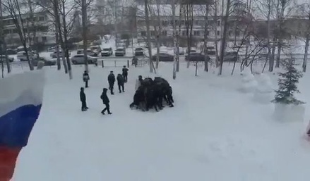 Росгвардия в Татарстане использовала школу для учений по разгону митингов