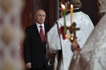 Путин поздравил граждан России с праздником Пасхи