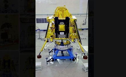 Индийский космический ровер начал изучение поверхности Луны