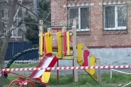 Из-за беспилотника на балконе жилого дома в Аксае эвакуированы 48 квартир