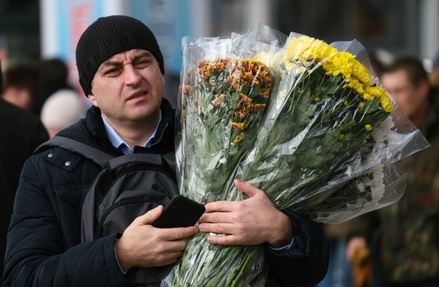 300 тонн цветов перевезли через Шереметьево и Домодедово для отправки по РФ к 8 Марта