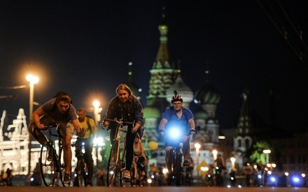В Москве прошёл ночной велопарад