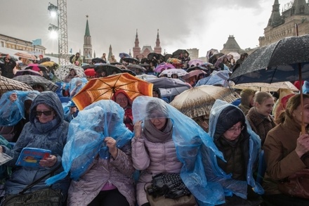 МЧС предупредило жителей Москвы о дожде и сильном ветре