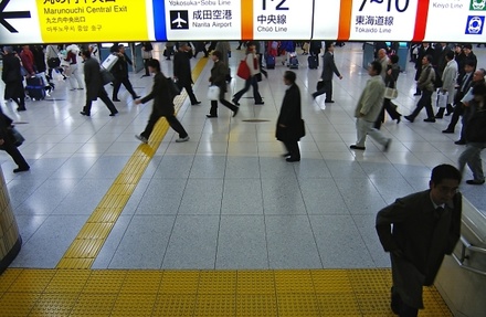 «Газовая атака» в токийском метро оказалась пролитым растворителем 