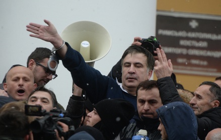 Михаил Саакашвили объявлен в розыск на Украине