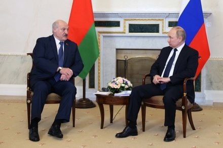 Президенты России и Белоруссии обсудили транзит в Калининград