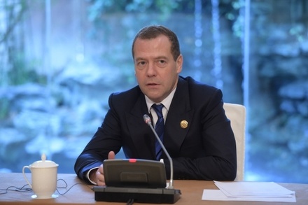 Дмитрий Медведев выступил против создания альтернативы ВТО