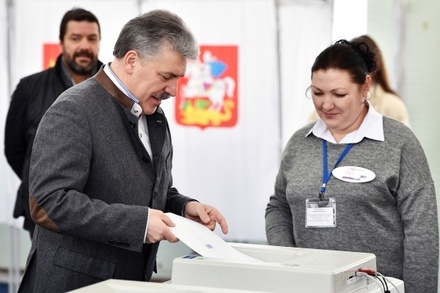Грудинин, Жириновский и Титов проголосовали на выборах президента