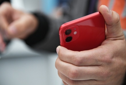 В Госдуме предложили ввести слежку за контентом на устройствах Apple в России