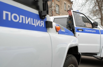 Неизвестные расстреляли автомобиль на трассе под Санкт-Петербургом