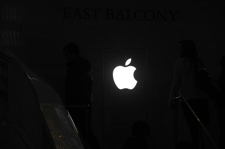 Apple согласилась ремонтировать iPhone в России