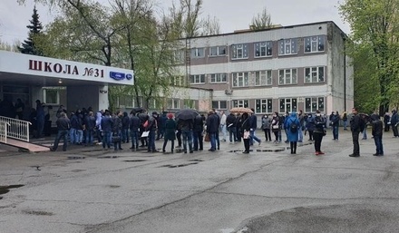 В Ростове-на-Дону сотни человек выстроились в очереди за пропусками