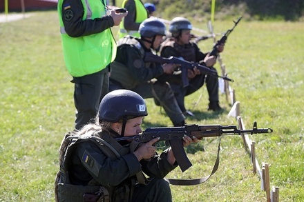 Военный эксперт допустил существование женских снайперских батальонов ВСУ