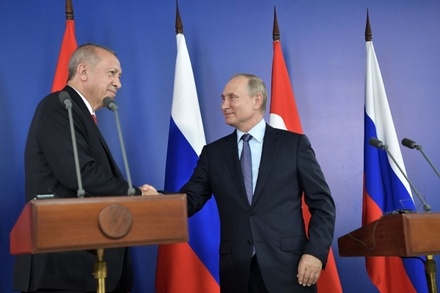 Владимир Путин назвал сроки поставок газа по «Турецкому потоку»