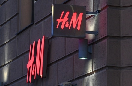 H&M оплатила аренду флагманского магазина на год вперёд после объявления об уходе из России