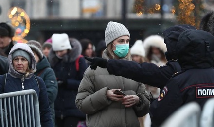 Число заразившихся коронавирусом в России за сутки выросло на 954