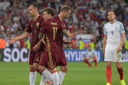 UEFA условно дисквалифицировал сборную России до конца Евро-2016