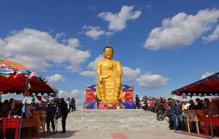 В России открыли самую большую в Европе статую Будды