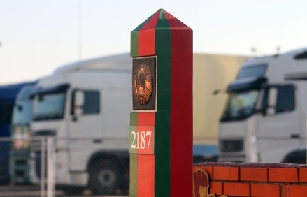 Белоруссия приостановила транзит электроники из Калининграда в Россию