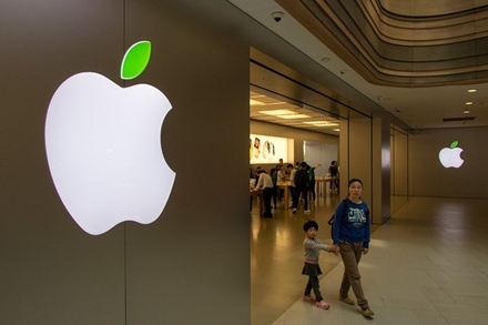 Капитализация Apple достигла рекордных 930 миллиардов долларов