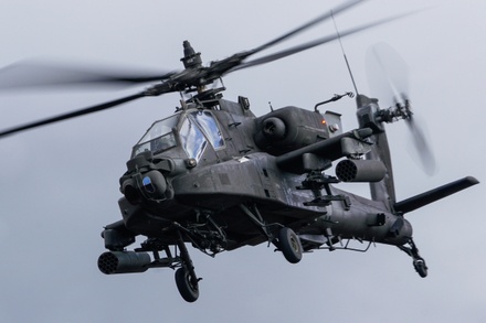 Великобритания опровергла сообщения о передаче Киеву вертолётов Apache