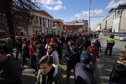 ВЦИОМ оценил долю подростков на несанкционированных митингах в 15-20 процентов