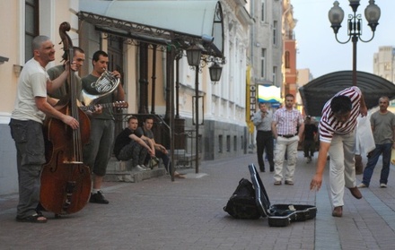 Уличные музыканты Москвы поддержали предложение о покупке патентов