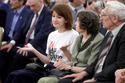 Журналистка пришла на приём в Кремле в футболке в поддержку Голунова